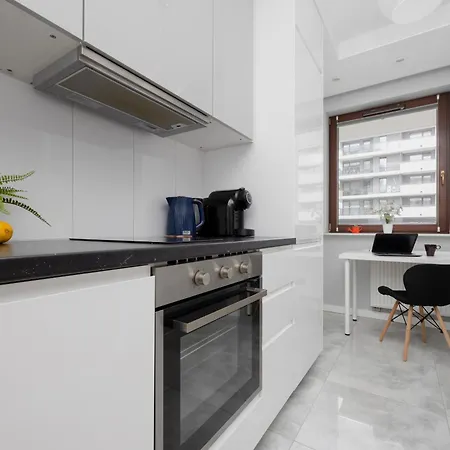 Apartment Elegant Next To Westfield Arkadia In By Renters
