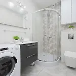 Elegant Next To Westfield Arkadia In By Renters Apartment *